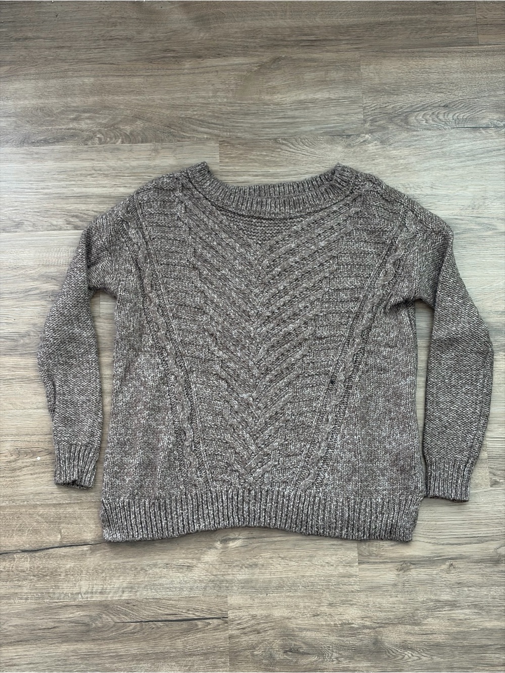 2014 American Eagle Women’s Chunky Cable-Knit Sweater Size S